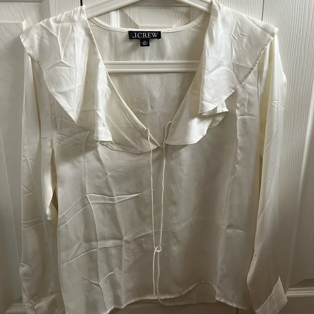 JCrew Goldie Top in Ivory satin SIZE XS NWOT - Picture 2 of 4